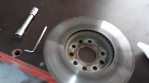 Замена ступичного подшипника VW Jetta 2014