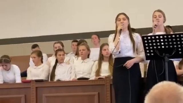 «Всё в этом мире оставляет след» - сестри #r_lis смотреть онлайн