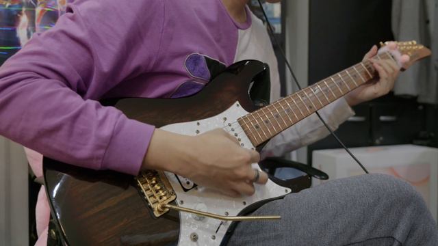 Stuck In The Middle - BABYMONSTER ( GUITAR COVER ) смотреть онлайн