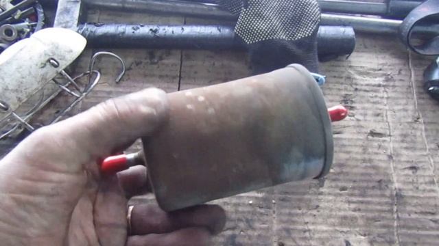 Бензин как нефть. Как машина вообще ехала? Топливный фильтр 80.000 км без замены. смотреть онлайн