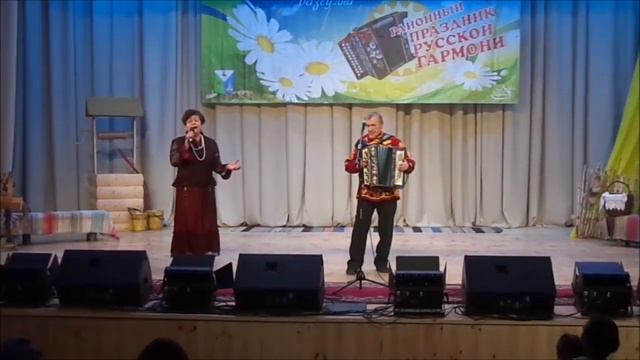 Супруги Сазоновы на празднике гармони в Дивеево Ромашка,Вишня,Частушки смотреть онлайн