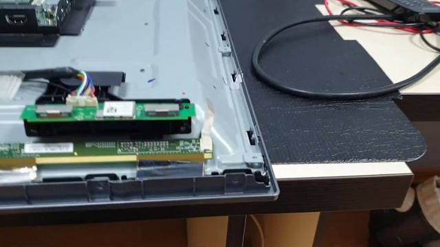 Philips 55pus7303 полосы на экране. LCD repair смотреть онлайн