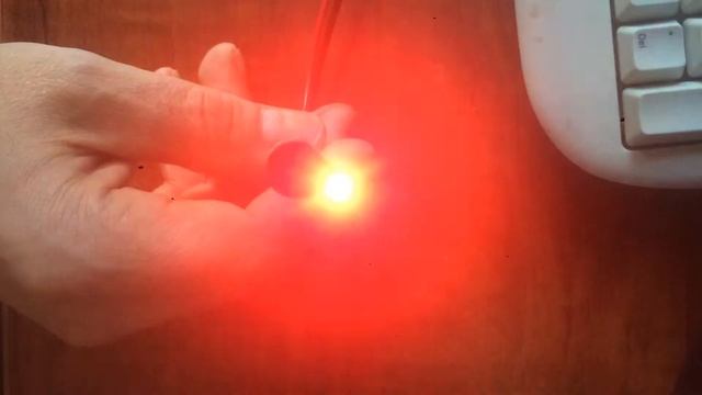 Звуковой и световой сигнализатор на attiny13a. смотреть онлайн