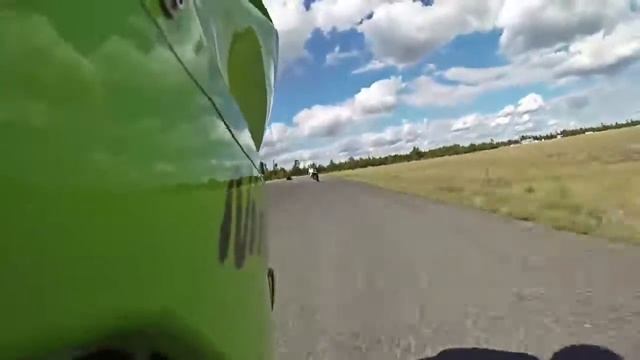 Kawasaki ZX6R chasing Honda CBR1000RR Repsol Edition - Shannonville 07/19/2016 смотреть онлайн