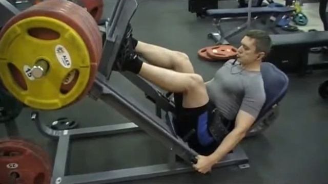жим ногами платформы с 330 кг смотреть онлайн