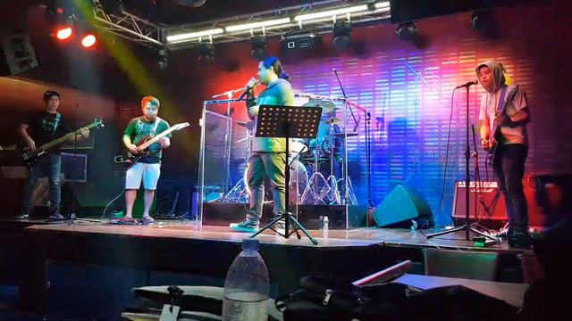 Latos ni Angkol - Megalomaniac cover смотреть онлайн
