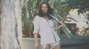 Izmira - Caitlin De Ville.mp4