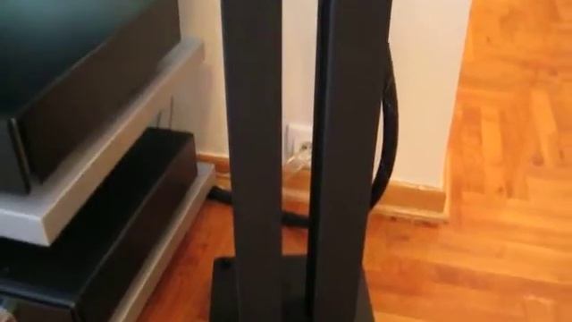 KEF LS 50 LOUDSPEAKER AND STAND MAXIMA 2000 смотреть онлайн