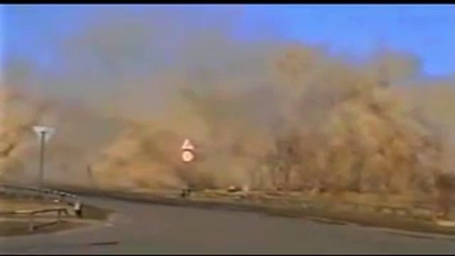 Снос дома в 5 мкр. на Байконуре в мае 2006 г.mpg смотреть онлайн