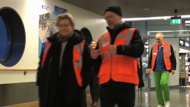 Flughafen Stuttgart Klimaneutral смотреть онлайн