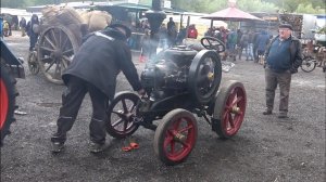 Мини трактор 1923 года на нефтяном двигателе. Запуск и работа.