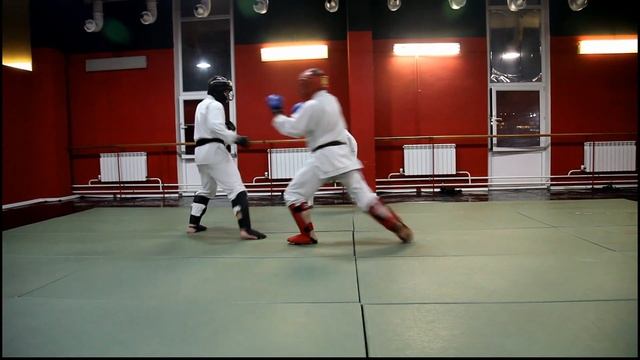 Бой против двух или с одной ногой и рукой смотреть онлайн