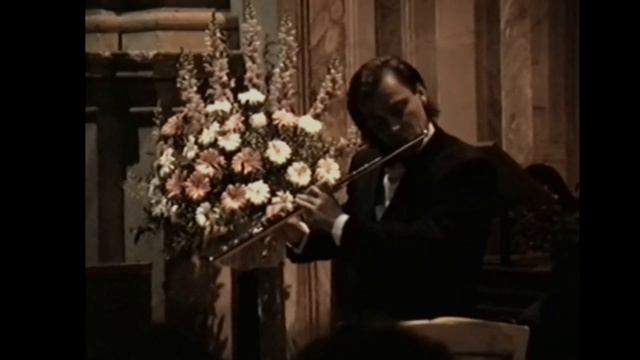 Andrea Griminelli plays Bach's Sonata in E minor BWV 1034 for Flute, Harpsichord and B.C. смотреть онлайн