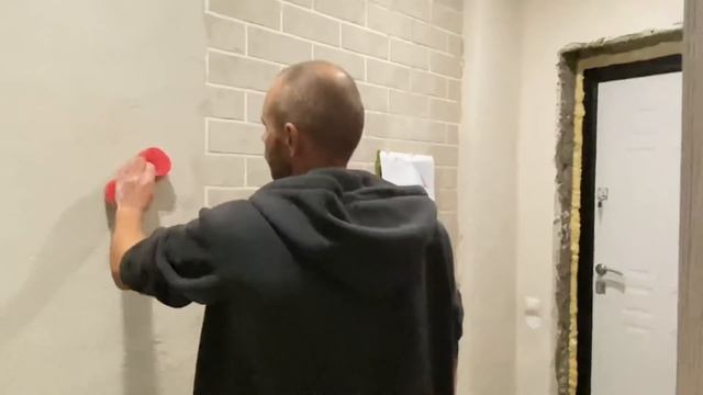 #Натухаевская Сделал стены под «кирпич»в коридоре/Поставил дверь в ванну смотреть онлайн
