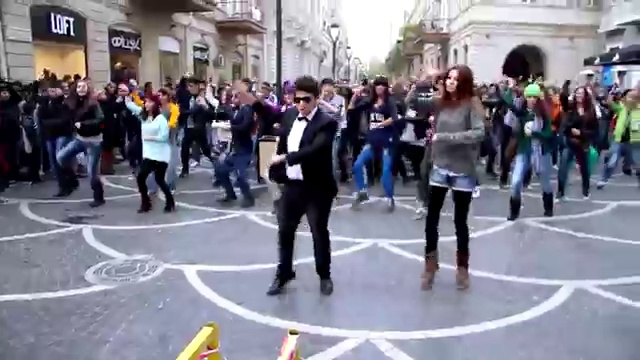 Sexy GANGNAM Style Flashmob in Baku смотреть онлайн