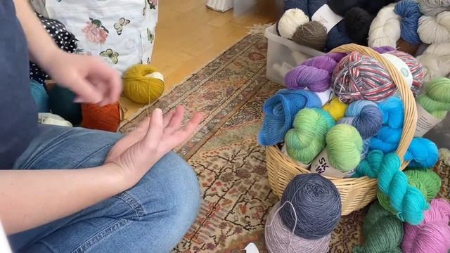 Thursdays with Johanna- Stash cleaning смотреть онлайн