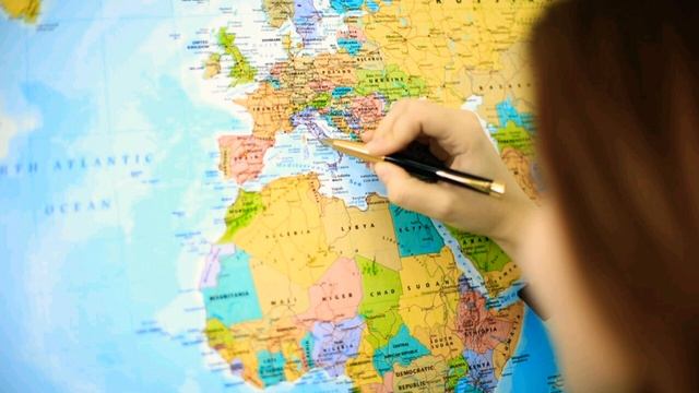 "ВОТ МОЯ ЖИЗНЬ , ЦВЕТНАЯ КАРТА МИРА" смотреть онлайн