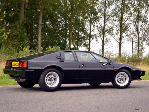 Lotus Esprit - Легенда английского автопрома.