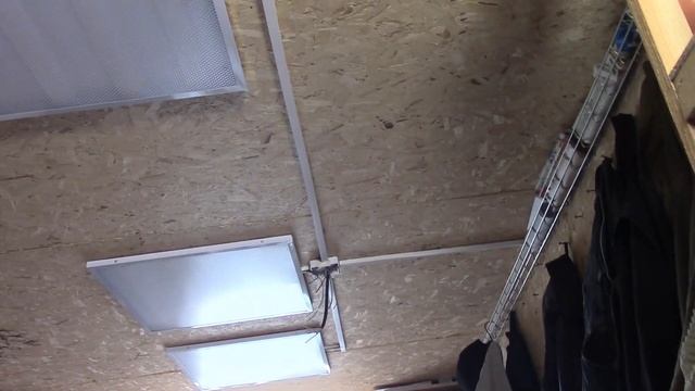 Монтаж освещения в бытовке. Светильники IEK из Леруа смотреть онлайн