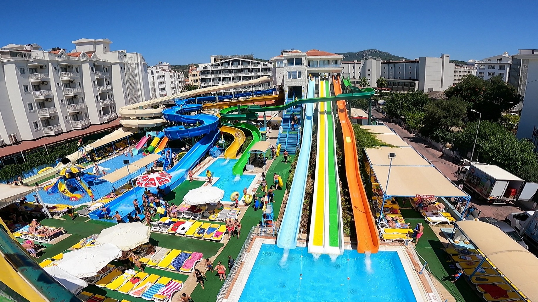Водные горки аквапарка "Атлантис" в Мармарисе (Atlantis Water Park)
