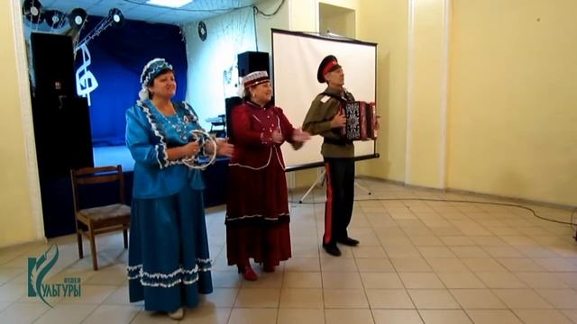 Трио авторской песни Ромашка - Гармонь ГДК смотреть онлайн