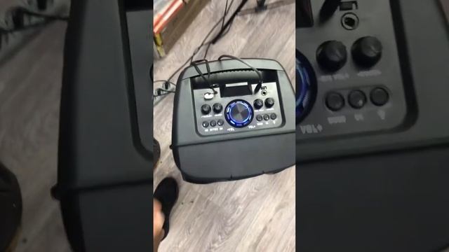 Блютуз колонка Спикер 8210 с микрофоном смотреть онлайн