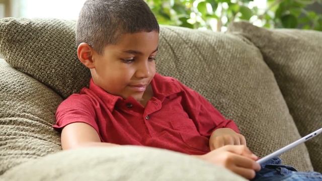 Beginner's Bible iPad App Demo смотреть онлайн