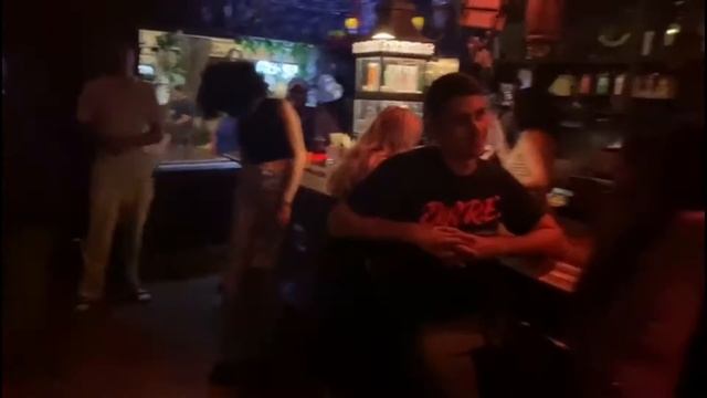 4 OF THE BEST BARS AND LOUNGES FOR LOCALS IN MIAMI.(LIFE IN MIAMI OUTSIDE OF SOUTH BEACH) смотреть онлайн