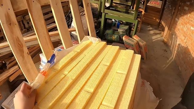 ОПЯТЬ?! ПОПОЛНЕНИЕ! ГРИГОРИЙ СБЕЖАЛ! Утепление фасада. #жизньвдеревне #villagelife #хутор #утеплени