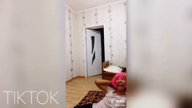 TikTok видео вот танцуют мальчики (смешно) смотреть онлайн