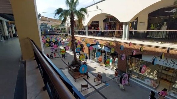 FORUM торговый центр в Мерсине,есть почти все бренды