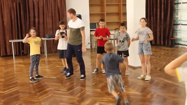 Занятия по брейк дансу смотреть онлайн