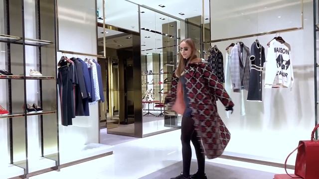 FENDI, GUCCI, MONCLER, BALENCIAGA, ZARA, H&M. ОБЗОР МОДНОЙ ВЕРХНЕЙ ОДЕЖДЫ. ПУХОВИКИ, ПАЛЬТО, КУРТКИ смотреть онлайн