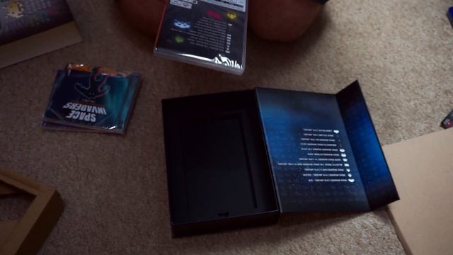 Unboxing the Space Invaders Invincible Collection Collector's Collection Edition Collection! смотреть онлайн