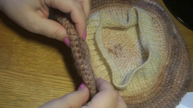 Берет и щарф крючком из пряжи Ангора Голд