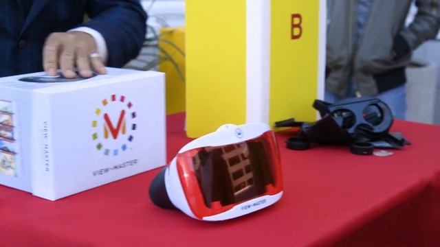 Durability | Take the View-Master VR Challenge | View-Master смотреть онлайн