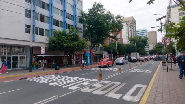 Lima City Walking Tour / Larco Avenue / Miraflores District 【LIMA PERU 4K ??】