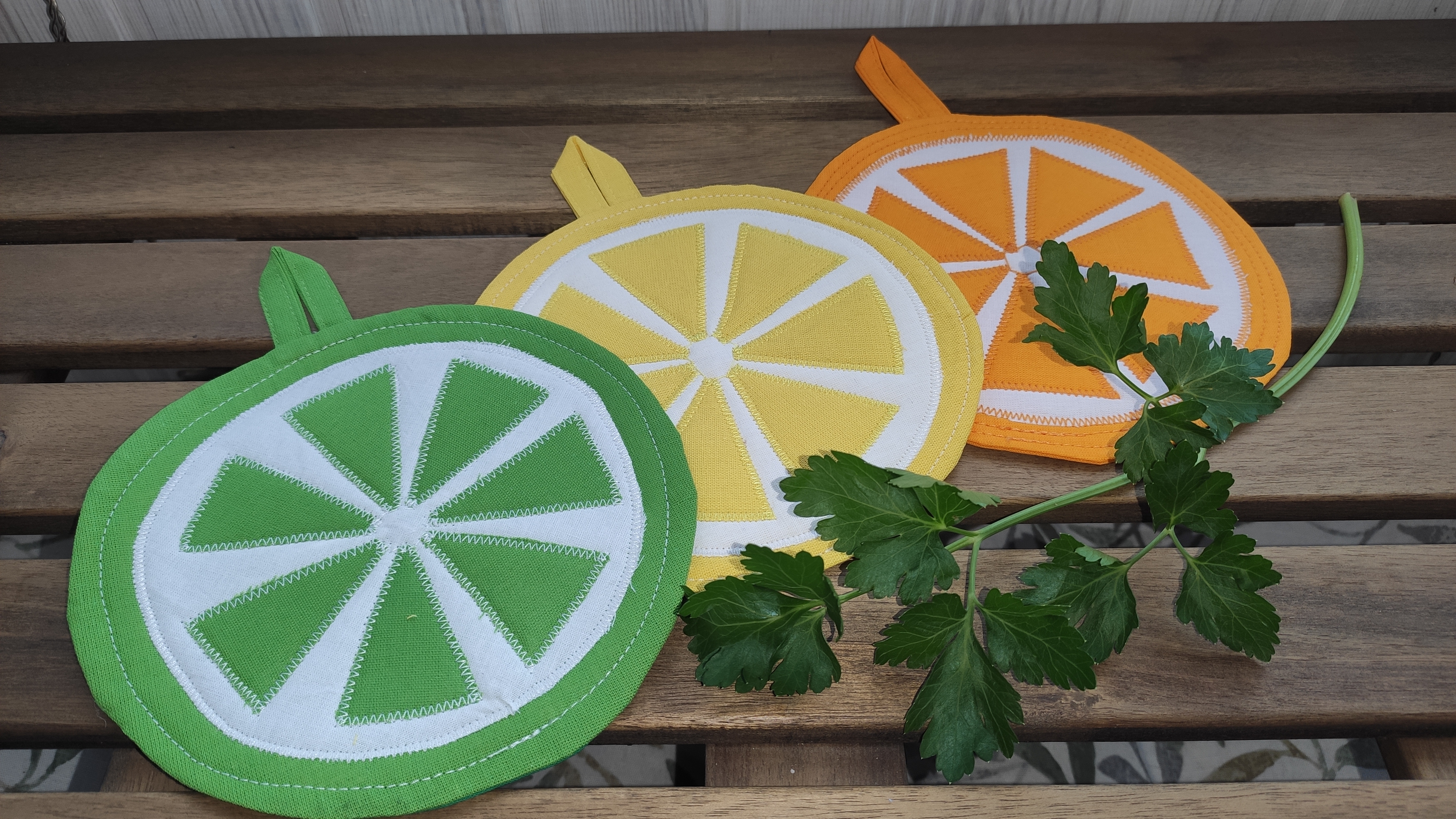 Яркая прихватка-лимон. Прихватка без окантовки. Раскрываю секрет, как быстро сшить прихватку. смотреть онлайн