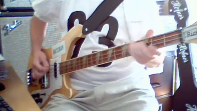 The Beatles - Lady Madonna Bass Cover - Rickenbacker 4001 смотреть онлайн