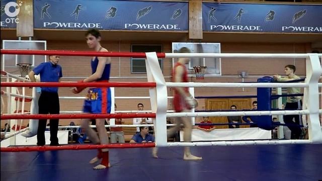 В спорткомплексе НГУ прошёл чемпионат и первенство Новосибирска по тайскому боксу смотреть онлайн
