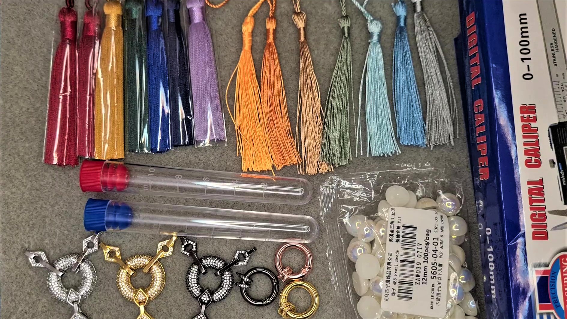 АлиЭкспресс🛒 Коннекторы для жемчужной кисти,текстильные кисти,пробирки для бисера, штангенциркуль. смотреть онлайн