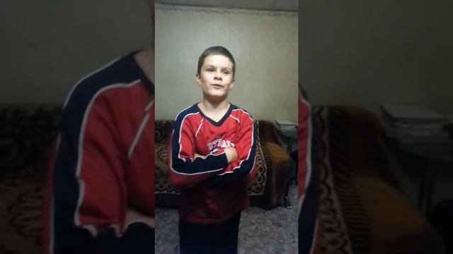 Как делать кувырок на деване смотреть онлайн