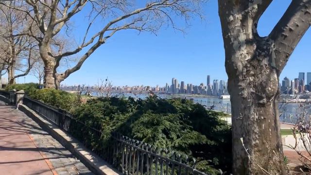 Нью Йорк и Нью Джерси во время карантина. Подъезжаю к авианосцу и медицинскому кораблю смотреть онлайн