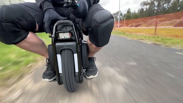 Veteran Sherman 100km thrash, jumps off-road, fun fun fun… смотреть онлайн