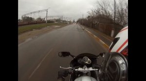 Сравнение yamaha fz400  и honda cb400