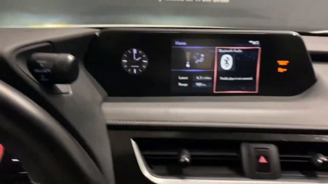 2019 Lexus UX 250H | AWD | Premium Package смотреть онлайн