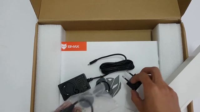 Bmax Y11 (2 in 1 Laptop) 10-9-2021 from Shopee смотреть онлайн