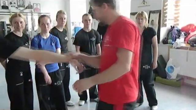 И снова бесконтакт - Wing Tchun Kung Fu смотреть онлайн