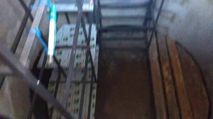 Погреб из бетонных колец , диаметром 2м.