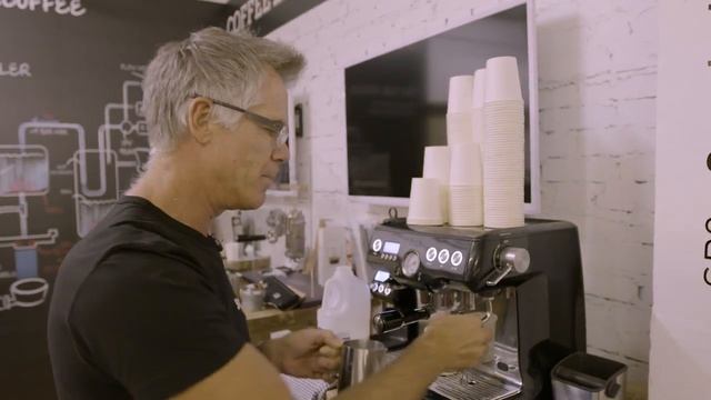 How to Texture Milk for Espresso on Sage Espresso Machines for Latte Art смотреть онлайн